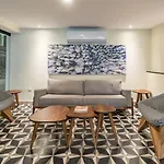 Verde Oasis Condo - Downtown - At Veranto Condos